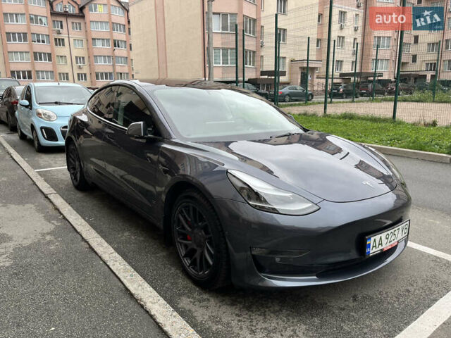 Сірий Тесла Модель 3, об'ємом двигуна 0 л та пробігом 49 тис. км за 27500 $, фото 1 на Automoto.ua