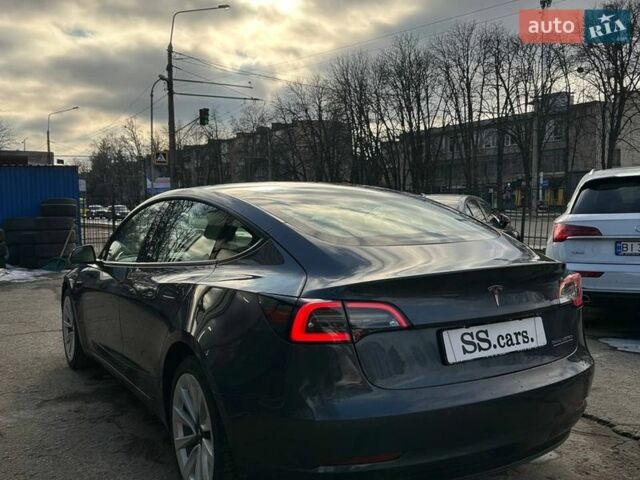 Серый Тесла Модель 3, объемом двигателя 0 л и пробегом 49 тыс. км за 22000 $, фото 2 на Automoto.ua