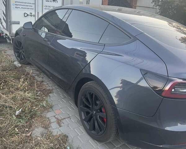 Сірий Тесла Модель 3, об'ємом двигуна 0 л та пробігом 35 тис. км за 25000 $, фото 1 на Automoto.ua