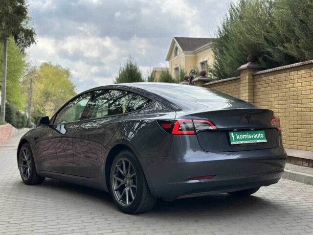 Сірий Тесла Модель 3, об'ємом двигуна 0 л та пробігом 4 тис. км за 23799 $, фото 3 на Automoto.ua