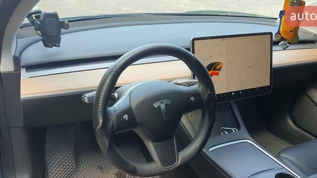 Сірий Тесла Модель 3, об'ємом двигуна 0 л та пробігом 135 тис. км за 21000 $, фото 1 на Automoto.ua