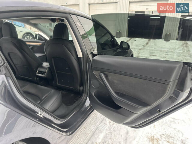 Серый Тесла Модель 3, объемом двигателя 0 л и пробегом 109 тыс. км за 20500 $, фото 16 на Automoto.ua