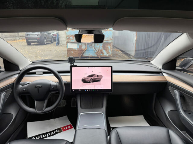 Серый Тесла Модель 3, объемом двигателя 0 л и пробегом 49 тыс. км за 27490 $, фото 15 на Automoto.ua