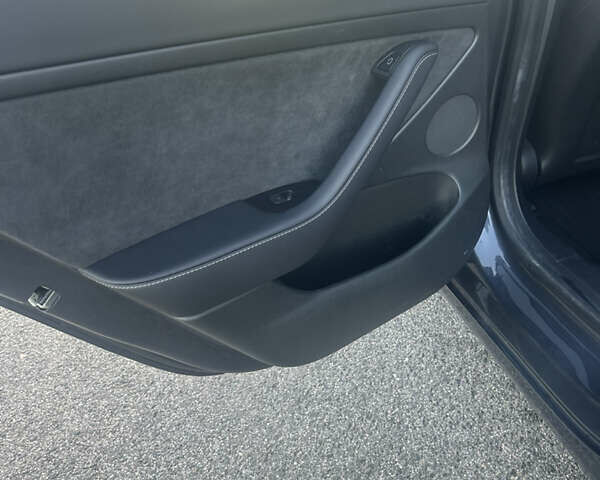 Сірий Тесла Модель 3, об'ємом двигуна 0 л та пробігом 59 тис. км за 21900 $, фото 13 на Automoto.ua