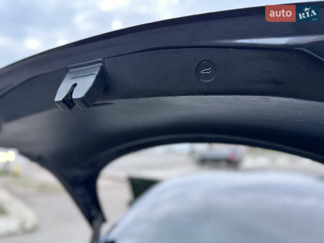 Серый Тесла Модель 3, объемом двигателя 0 л и пробегом 160 тыс. км за 20500 $, фото 9 на Automoto.ua