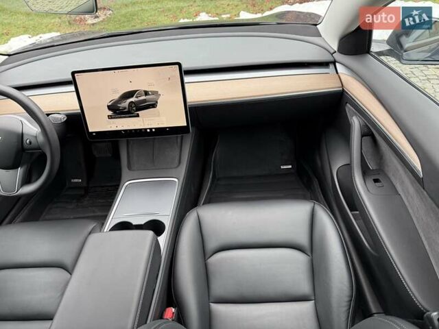 Серый Тесла Модель 3, объемом двигателя 0 л и пробегом 46 тыс. км за 20000 $, фото 100 на Automoto.ua