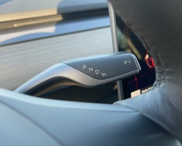 Серый Тесла Модель 3, объемом двигателя 0 л и пробегом 73 тыс. км за 22000 $, фото 31 на Automoto.ua