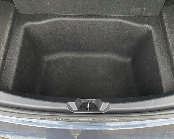 Серый Тесла Модель 3, объемом двигателя 0 л и пробегом 101 тыс. км за 16650 $, фото 13 на Automoto.ua