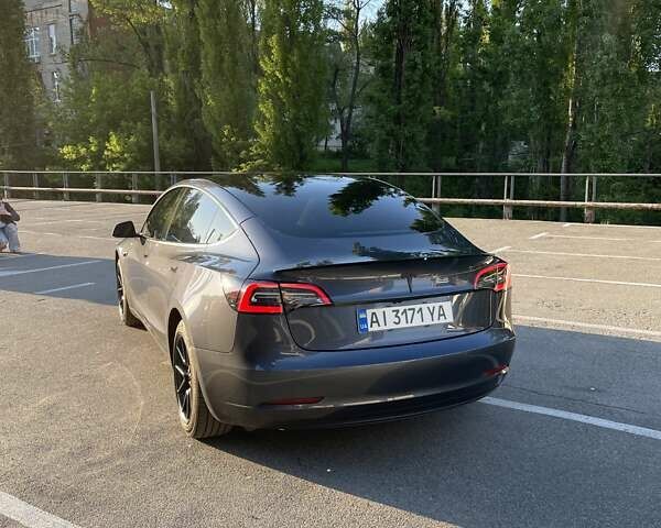 Серый Тесла Модель 3, объемом двигателя 0 л и пробегом 49 тыс. км за 24500 $, фото 6 на Automoto.ua