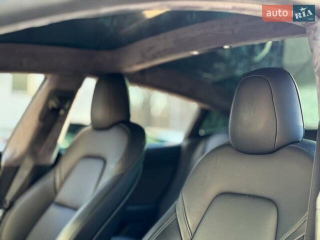 Сірий Тесла Модель 3, об'ємом двигуна 0 л та пробігом 75 тис. км за 25700 $, фото 13 на Automoto.ua