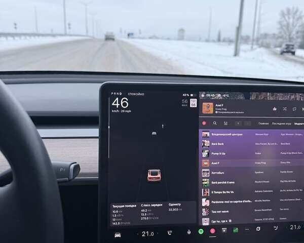 Серый Тесла Модель 3, объемом двигателя 0 л и пробегом 34 тыс. км за 19500 $, фото 6 на Automoto.ua