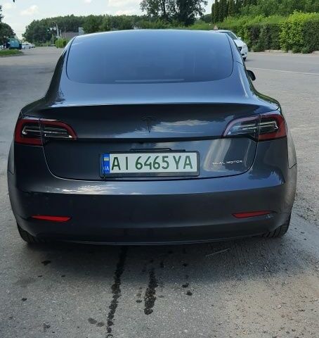 Серый Тесла Модель 3, объемом двигателя 0 л и пробегом 147 тыс. км за 20000 $, фото 5 на Automoto.ua