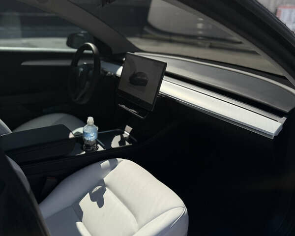 Сірий Тесла Модель 3, об'ємом двигуна 0 л та пробігом 79 тис. км за 22000 $, фото 15 на Automoto.ua