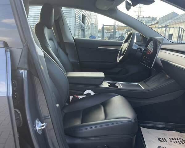 Серый Тесла Модель 3, объемом двигателя 0 л и пробегом 73 тыс. км за 22000 $, фото 42 на Automoto.ua