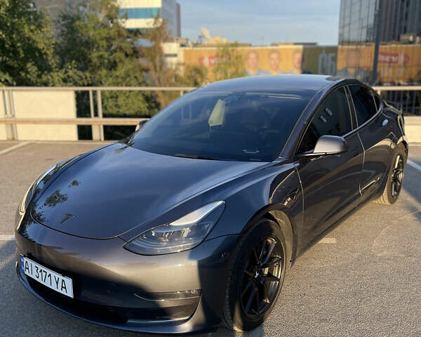 Сірий Тесла Модель 3, об'ємом двигуна 0 л та пробігом 48 тис. км за 28000 $, фото 3 на Automoto.ua