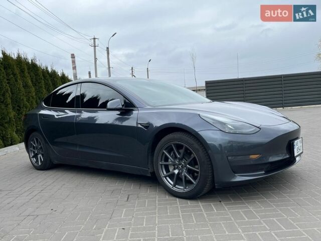 Серый Тесла Модель 3, объемом двигателя 0 л и пробегом 227 тыс. км за 19400 $, фото 11 на Automoto.ua