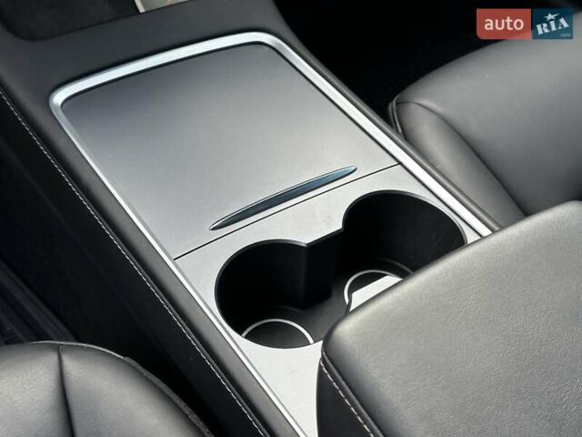 Тесла Модель 3 2022 в Львове на Automoto.ua Серый Тесла Модель 3, объемом двигателя 0 л и пробегом 89 тыс. км за 21999 $, фото 25 на Automoto.ua