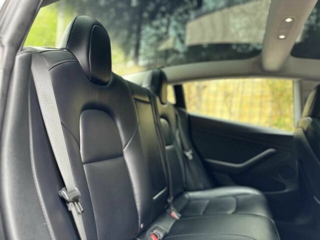 Сірий Тесла Модель 3, об'ємом двигуна 0 л та пробігом 4 тис. км за 23799 $, фото 12 на Automoto.ua