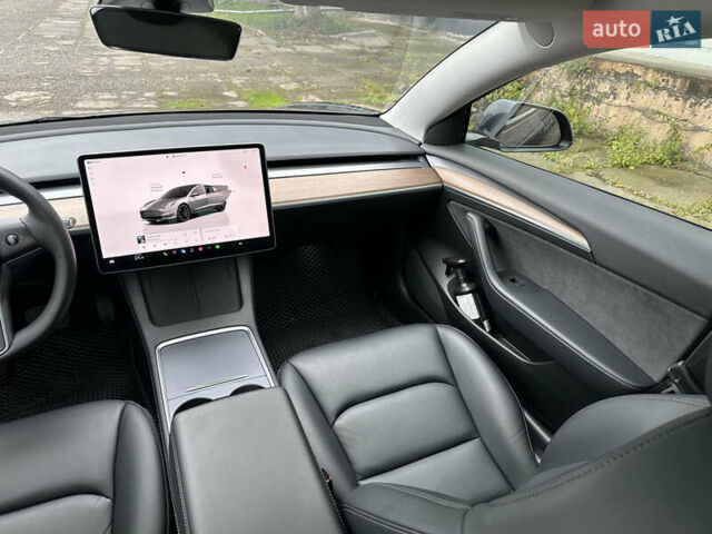 Серый Тесла Модель 3, объемом двигателя 0 л и пробегом 68 тыс. км за 24600 $, фото 31 на Automoto.ua