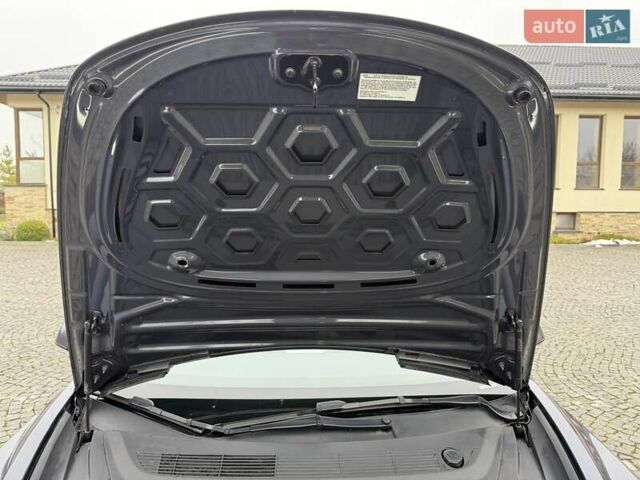 Серый Тесла Модель 3, объемом двигателя 0 л и пробегом 46 тыс. км за 20000 $, фото 65 на Automoto.ua