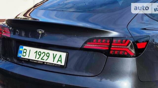 Серый Тесла Модель 3, объемом двигателя 0 л и пробегом 30 тыс. км за 29990 $, фото 12 на Automoto.ua