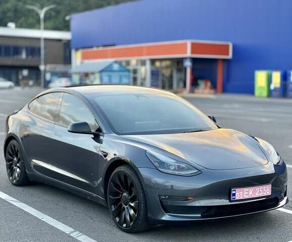 Серый Тесла Модель 3, объемом двигателя 0 л и пробегом 38 тыс. км за 24700 $, фото 6 на Automoto.ua