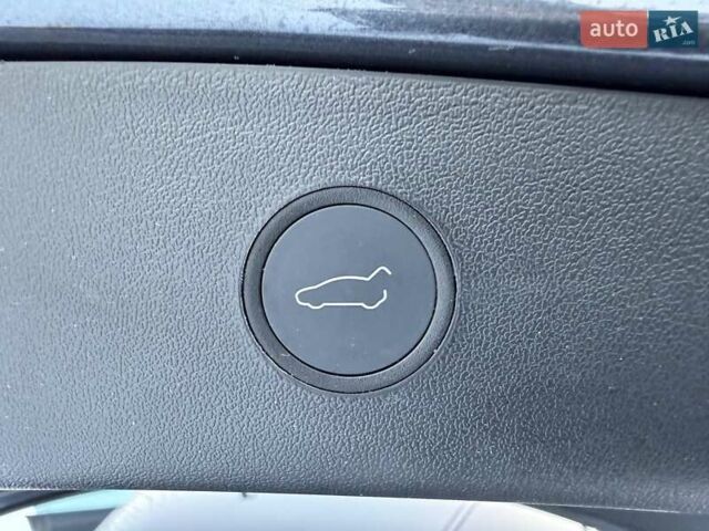 Серый Тесла Модель 3, объемом двигателя 0 л и пробегом 52 тыс. км за 22500 $, фото 23 на Automoto.ua