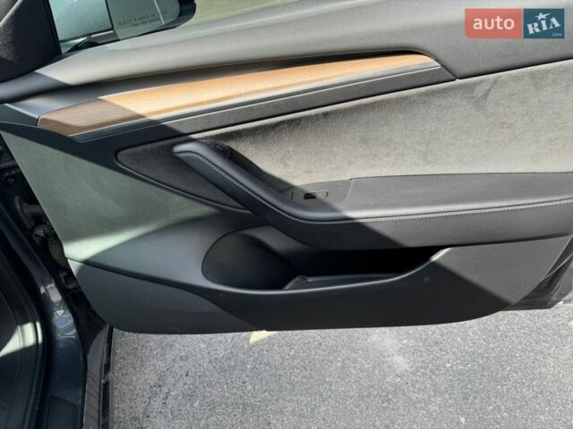 Серый Тесла Модель 3, объемом двигателя 0 л и пробегом 39 тыс. км за 23800 $, фото 18 на Automoto.ua
