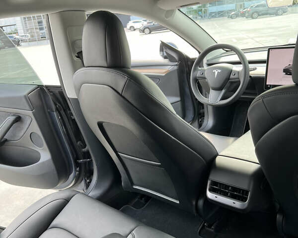 Тесла Модель 3 2022 в Киеве на Automoto.ua Серый Тесла Модель 3, объемом двигателя 0 л и пробегом 101 тыс. км за 25000 $, фото 12 на Automoto.ua