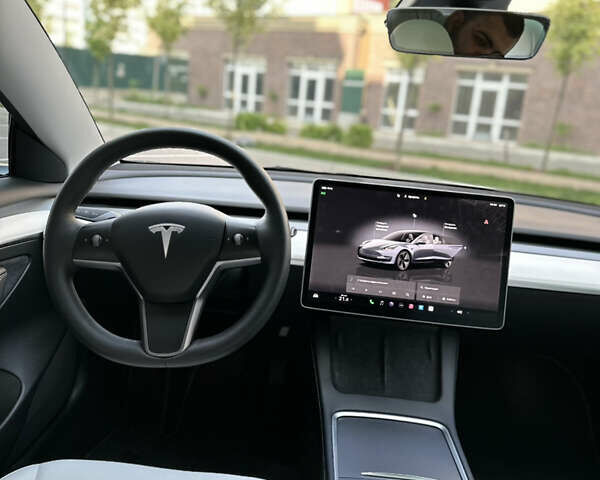 Сірий Тесла Модель 3, об'ємом двигуна 0 л та пробігом 47 тис. км за 23300 $, фото 10 на Automoto.ua