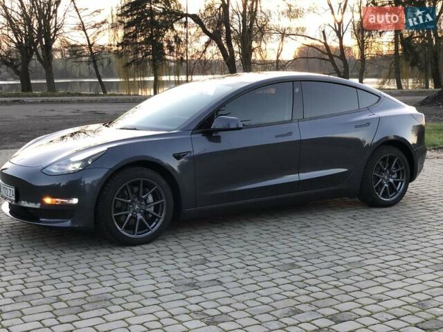 Сірий Тесла Модель 3, об'ємом двигуна 0 л та пробігом 51 тис. км за 22700 $, фото 4 на Automoto.ua