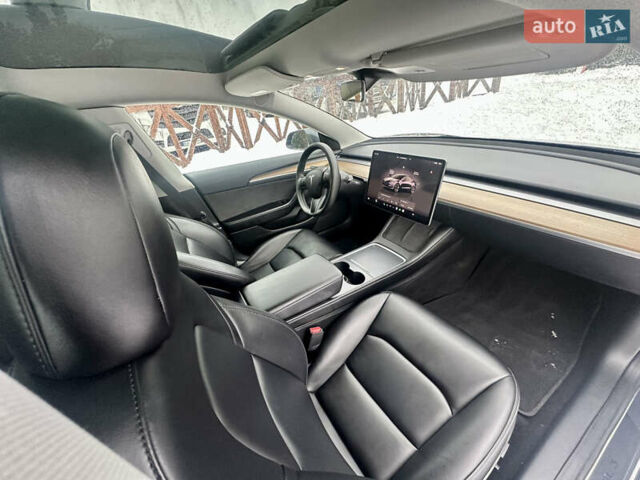 Серый Тесла Модель 3, объемом двигателя 0 л и пробегом 87 тыс. км за 19700 $, фото 14 на Automoto.ua