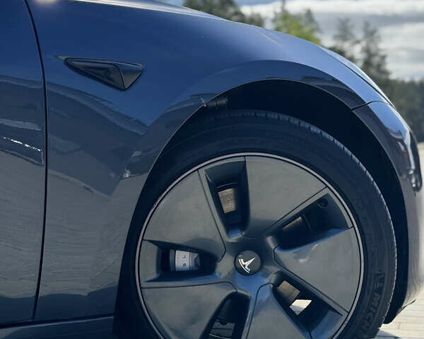 Серый Тесла Модель 3, объемом двигателя 0 л и пробегом 20 тыс. км за 24500 $, фото 46 на Automoto.ua
