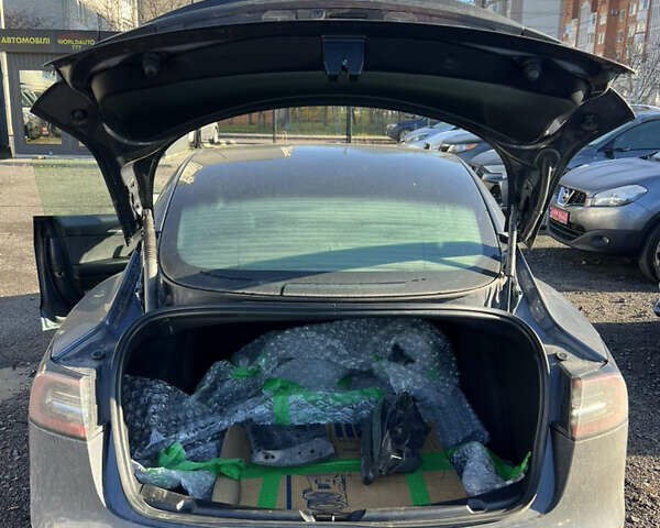 Сірий Тесла Модель 3, об'ємом двигуна 0 л та пробігом 81 тис. км за 18555 $, фото 30 на Automoto.ua