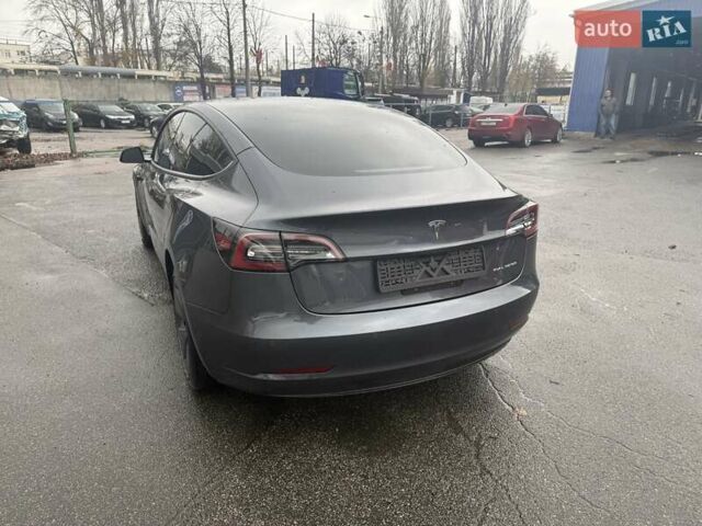 Сірий Тесла Модель 3, об'ємом двигуна 0 л та пробігом 107 тис. км за 18500 $, фото 6 на Automoto.ua