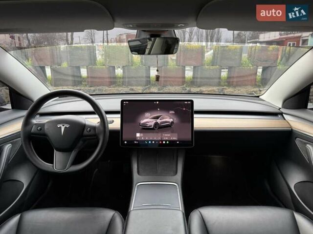 Серый Тесла Модель 3, объемом двигателя 0 л и пробегом 82 тыс. км за 25900 $, фото 7 на Automoto.ua