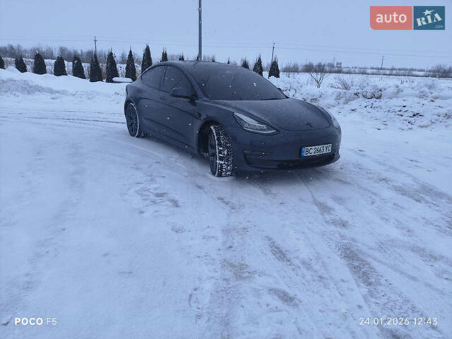 Серый Тесла Модель 3, объемом двигателя 0 л и пробегом 109 тыс. км за 20999 $, фото 2 на Automoto.ua