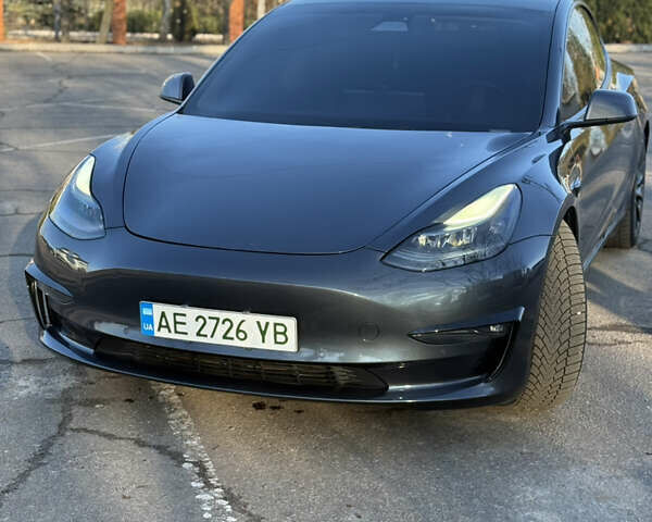 Сірий Тесла Модель 3, об'ємом двигуна 0 л та пробігом 88 тис. км за 19500 $, фото 1 на Automoto.ua