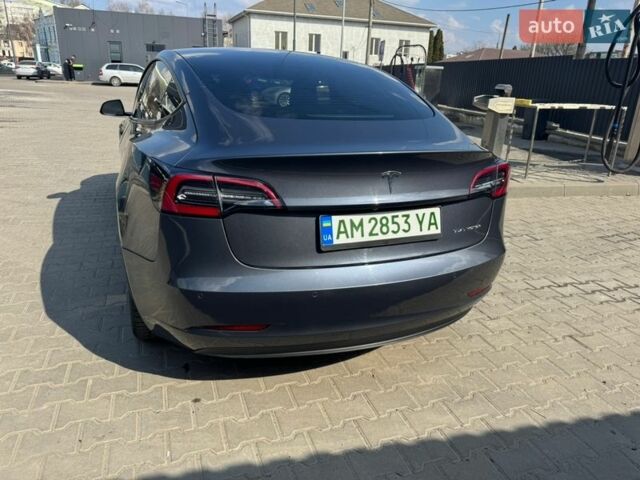 Серый Тесла Модель 3, объемом двигателя 0 л и пробегом 72 тыс. км за 19500 $, фото 5 на Automoto.ua