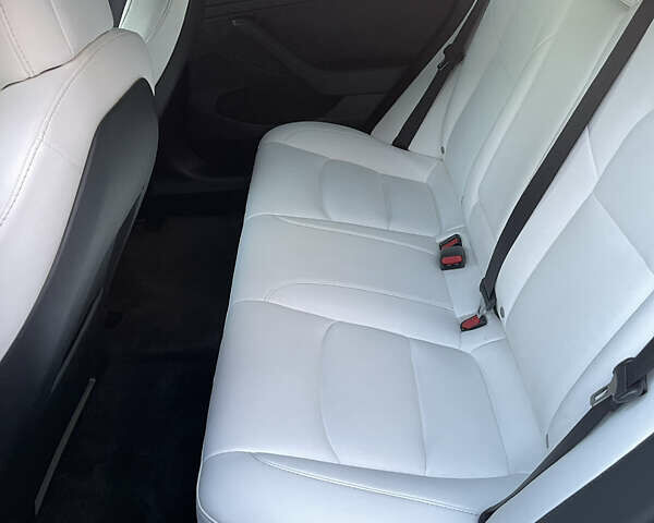 Серый Тесла Модель 3, объемом двигателя 0 л и пробегом 83 тыс. км за 21000 $, фото 7 на Automoto.ua