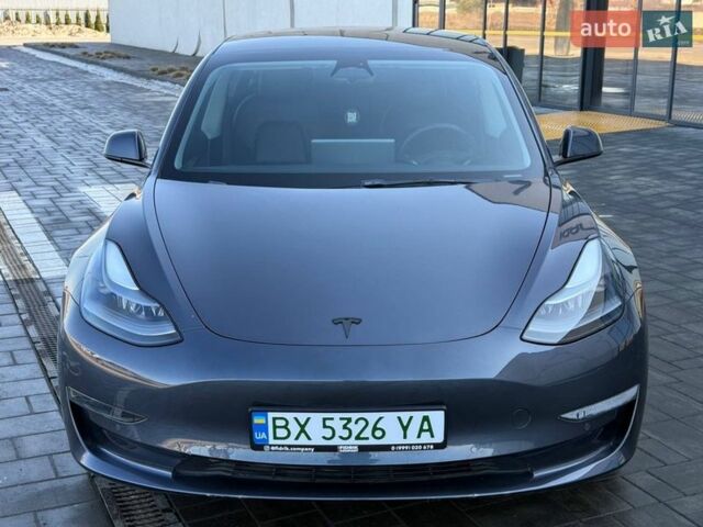 Серый Тесла Модель 3, объемом двигателя 0 л и пробегом 50 тыс. км за 16700 $, фото 27 на Automoto.ua