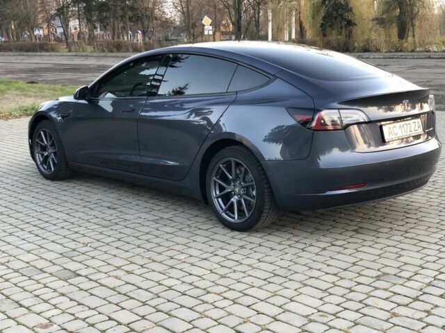 Тесла Модель 3 2022 в Луцке на Automoto.ua Серый Тесла Модель 3, объемом двигателя 0 л и пробегом 51 тыс. км за 21999 $, фото 4 на Automoto.ua