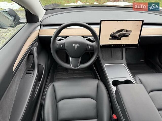 Серый Тесла Модель 3, объемом двигателя 0 л и пробегом 46 тыс. км за 20000 $, фото 98 на Automoto.ua