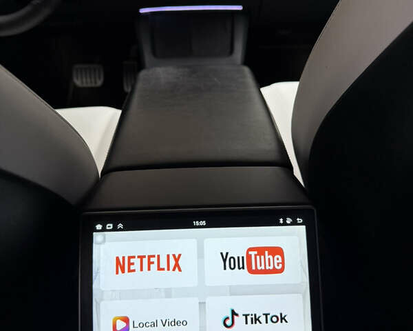 Серый Тесла Модель 3, объемом двигателя 0 л и пробегом 131 тыс. км за 27000 $, фото 21 на Automoto.ua