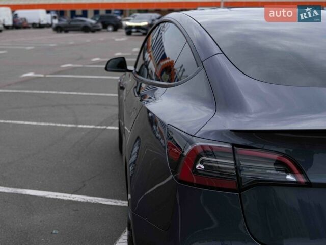 Серый Тесла Модель 3, объемом двигателя 0 л и пробегом 35 тыс. км за 26500 $, фото 43 на Automoto.ua