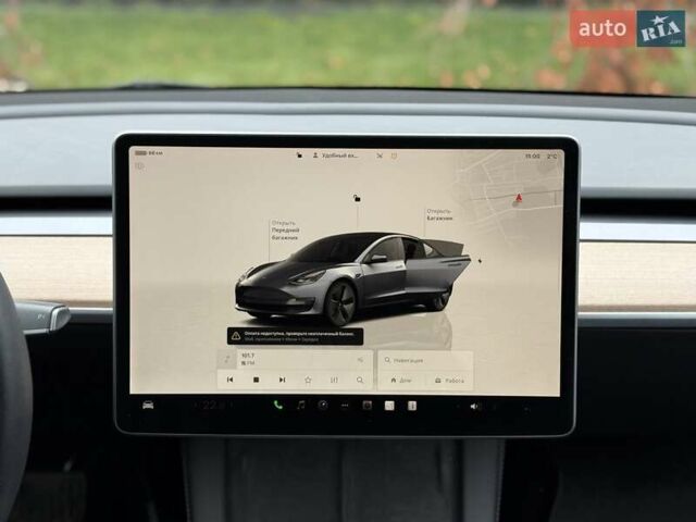 Серый Тесла Модель 3, объемом двигателя 0 л и пробегом 46 тыс. км за 20000 $, фото 103 на Automoto.ua