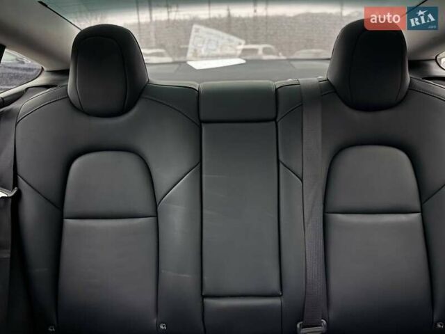 Серый Тесла Модель 3, объемом двигателя 0 л и пробегом 160 тыс. км за 19500 $, фото 23 на Automoto.ua