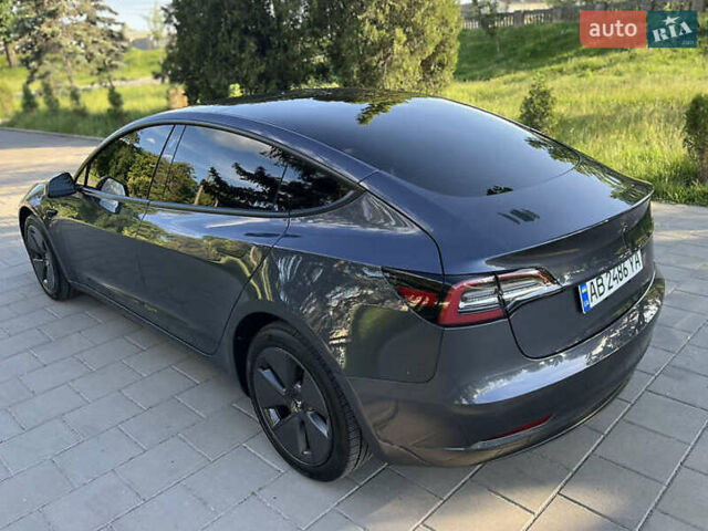Серый Тесла Модель 3, объемом двигателя 0 л и пробегом 28 тыс. км за 16500 $, фото 5 на Automoto.ua