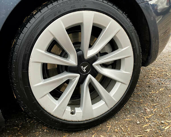 Серый Тесла Модель 3, объемом двигателя 0 л и пробегом 101 тыс. км за 16650 $, фото 20 на Automoto.ua