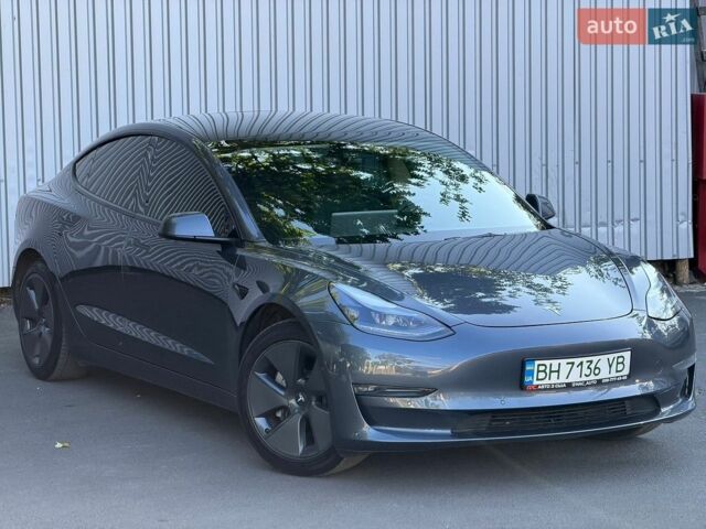 Сірий Тесла Модель 3, об'ємом двигуна 0 л та пробігом 140 тис. км за 18000 $, фото 2 на Automoto.ua
